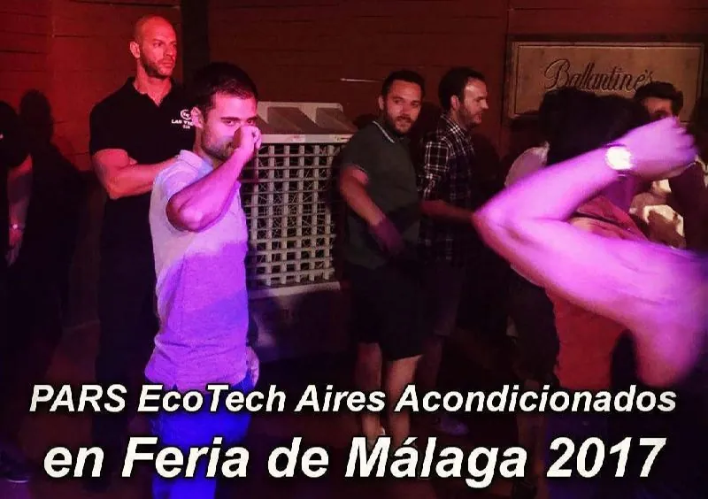 ECO-12000: gente bailando junto a un climatizador evaporativo PARS EcoTech en la Feria de Málaga 2017
