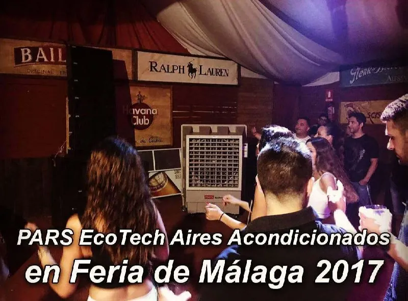 ECO-12000: climatizador evaporativo PARS EcoTech entre el público de una caseta en la Feria de Málaga 2017