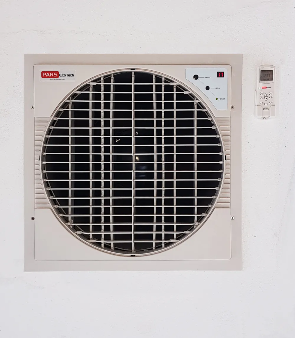 ECOwall-6000 توکار در دیوار، با توری گرد پنکه و کنترل از راه دور